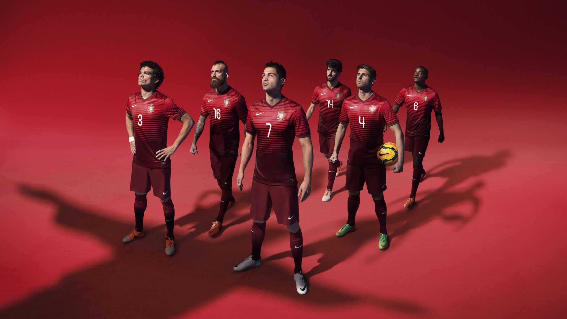 骑士通过VR系统重现关键比赛片段提升判断力，骑士体验